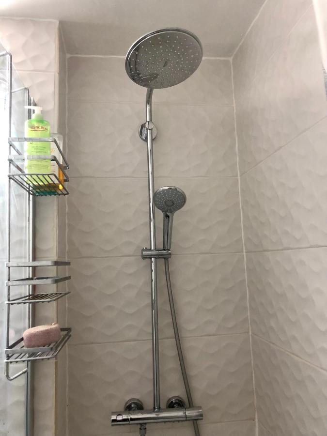 Room With Balcon 20 Minutes From Eiffel Tower Choisy-le-Roi Luaran gambar